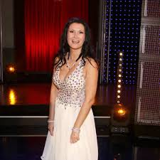 Chartbreaker antonia aus tirol has sold over 5 million records and consistently delivers hits in germany, switzerland and austria. Antonia Aus Tirol Albums Songs Playlists Listen On Deezer