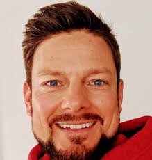 Frank Weise's Instagram, Twitter & Facebook