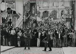 Revolução dos cravos, são paulo (são paulo, brazil). 25 De Abril De 1974 Revolucao Dos Cravos Poe Fim A Mais De 40 Anos De Fascismo Em Portugal Diario Causa Operaria