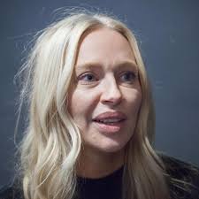 Isabel Adrian: Jag går inte ut så mycket efter rånet