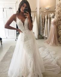 Eleganza Sposa On Instagram Who Else Is A Lover Of Detachable Skirts We Definitely Are We Just L Chic Bridal Gown Wedding Dresses Detachable Wedding Dress