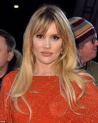The crown has, um, crowned its camilla parker bowles. The Crown Season Three Adds Call The Midwife Actress Emerald Fennell To Their