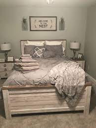 Nice 42 Modern White Farmhouse Bedroom Ideas More At Https Homishome Com 2 Farmhouse Bedroom Furniture Bedroom Furniture Design Master Bedroom Color Schemes