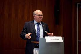 Director de @93metros #clandestino #elpalmardetroya. David Zilberman Wikipedia