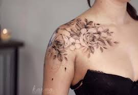 41 Schone Rose Tattoo Ideen Fur Frauen Neue Modelle 2019 Rose Tattoo Auf Schulter Tatoeage Ideeen Rozen Tatoeage Tatoeage