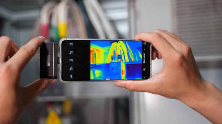 Điện thoại có một nút đặc biệt giúp phát hiện camera ẩn trong nhà nghỉ, khách sạn, nhiều người chưa biết