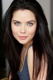 Hair Tips For The Diy Girl Hair Pale Skin Dark Hair Blue Eyes Brunette Blue Eyes