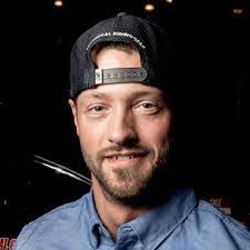 Hattie Keller's Instagram, Twitter & Facebook