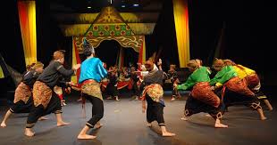 Pagelaran disebut juga pertunjukan, yaitu suatu kegiatan yang mendapatkan. Pengertian Dan Jenis Pertunjukan Musik Tradisional Nusantara