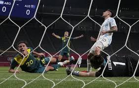 Las últimas noticias de fútbol, marcadores en directo, resultados, rumores, fichajes, partidos, clasificaciones y perfiles de jugadores de todo el mundo, incluyendo liga mx. Argentina Y Espana Desentonan En Debut En Futbol Olimpico