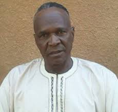 Alpha Aliou Barry (Barry de Kollet) ancien arbitre, est malade : « il ne  peut même pas manger »