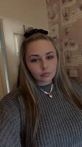 Can you get disposable vapes whilst over here? If so where sells them and  how much are they please? Tia