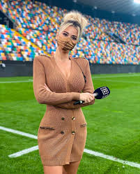 Diletta leotta on the set of who framed santa claus? Sports Announcer Diletta Leotta S Secret Secret Revealed Gmspors