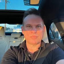 Troy Thompson (@troythompsontv) • Instagram photos and videos