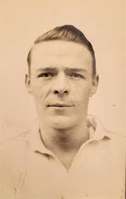 Happy heavenly birthday to the late Les Dyl. One of the greatest  threequarters ever produced by the Leeds club and arguably the finest  centre of his generation, Les at his peak was