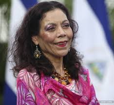 ROSARIO : "Queremos ir Adelante en nuestra Nicaragua : Con mucha Bondad,  con mucha Generosidad, con mucha Solidaridad como Familia Nicaragüense"