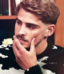 Liam Pitts: En Fascinerande Karaktär i Förrädarna