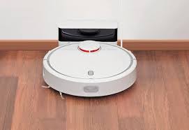 Mi vacuum cleaner g10 & mi vacuum cleaner light malaysia launch mi vacuum cleaner g10 the mi vacuum cleaner g10 features a digital motor that spins at 125,000rmp which creates up to 150 air watts suction power as well as hepa filter with 99.97% whole filtration rate. Xiaomi Mi Robot Vacuum Now Officially In Malaysia For Rm 1099 Lowyat Net