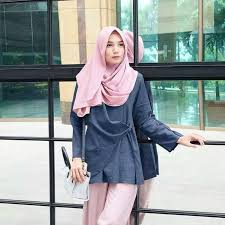 Biasanya masayarakt indonesia banyak menggunakan sarung sebagai pakaian ibadah. Atasan Sala Top Blouse Baju Muslim Blus Muslim Tunik Bahan Katun Supernova All Size Fit To Xl Ld 104cm P 65cm Warna Yang Tersedia Navy Mocca Grey Berat 200 Gram