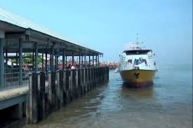 So you can choose to take the train to any of these 3 points, then catch a cab to get to the ferry. Administrative Emco Kuala Kedah Langkawi Ferry Service Stopped For Two Weeks Stocknews