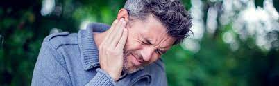 Tinnitus Das Unangenehme Piepen Im Ohr Herz Apotheken