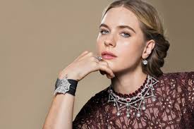 Brooch Revival: Badges of Style