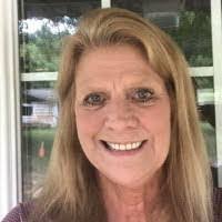 Glenna Head's Instagram, Twitter & Facebook