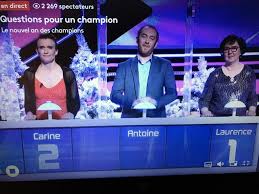 Questions pour un champion est une émission présentée par samuel etienne du lundi au vendredi à 18h10 et le samedi à 17h55 sur france 3. Caen Questions Pour Un Champion Laurence Echoue De Peu Caen Maville Com