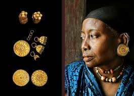 Wear Gold 🍸 @arianna.massimino in @phofirenze