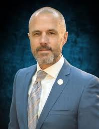 Kern CAO Ryan Alsop receives five-year contract extension