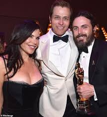 Óscar sánchez fuentes (born december 19, 1979 in murcia) is a spanish footballer who currently plays for real murcia in spain's second division. Jeff Bezos Reportedly Shared Wife S Pillow Talk With Lover Lauren Sanchez Express Digest