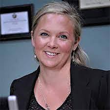 Amy Croll's Instagram, Twitter & Facebook