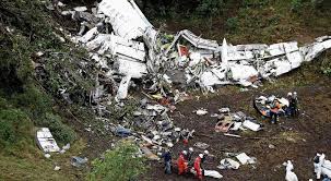 Maybe you would like to learn more about one of these? Im Gedenken Flugzeugabsturz Des Fussballclubs Chapecoense Ein Jahr Nach Der Katastrophe