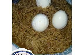 A type of food most africans eat when their mum has not cooked any food or there is none at home. Indomie Mai Daddawa Recipe By Hafsat Tahir Salga Kanavino Org