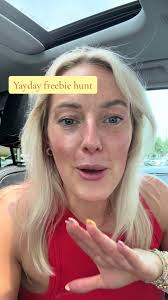 If you have a birthday you need this app! @Yayday_App Link in Bio  #birthdayfreebies #freebiesforyourbirthday #freestuffbirthday #birthdaygirl