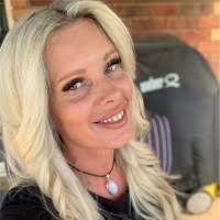 20+ "Rebecca Marrs" profiles