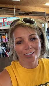 Darla Knapp's Instagram, Twitter & Facebook