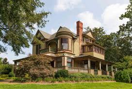 The architectural style remains popular and can nearly always be found in the older neighborhoods of america. What Is A Victorian Style House