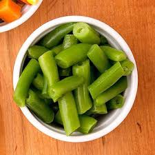 Steamed Carrot Sticks And Green Beans Raw Carrots And Green Beans Should Be Off Limits Until You Baby Food Recipes Healthy Finger Foods Vegetables For Babies