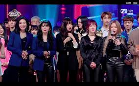 Bad boy shirt veste red velvet kpop horror movie sweatshirt chain red velvet kpop snack sock butterfly pullover red velved kpop boy panties for children bruce lee sweatshirt. Bad Boy Vs Rbb Red Velvet Era Based On Their Outfits Allkpop Forums