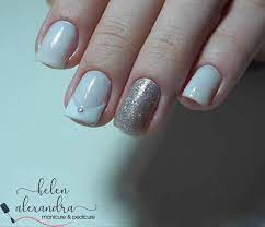 Para adicionar mais estilo as suas unhas curtas use e abuse da geometria seja em padrões com pegada étnica ou mesmo no listrado navy. Unhas Curtas Decoradas Veja Aqui Os 34 Melhores Modelos