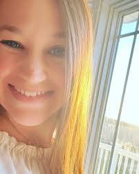 Amanda Reimers's Instagram, Twitter & Facebook