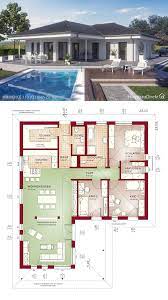 Räumlichkeiten im keller sind vielseitig nutzbar. Fertighaus Winkelbungalow Modern Mit Walmdach Pool Bauen Bungalow Haus Grundriss 4 Zimmer 1 House Construction Plan Village House Design House Plan Gallery