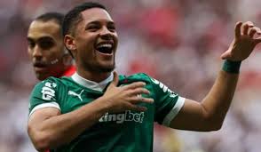 Palmeiras recebe oferta de R$ 185 milhões do Catar e crava futuro de Vitor Roque