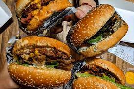 Lawless Burgerbar Berbagi Burger Untuk Tenaga Medis Covid 19 Di Jakarta Halaman All Kompas Com