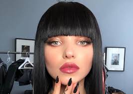 Featuring athens heartthrobs blunt bangs and vic chesnutt songwriter of the year award winner jim. 20 Blunt Bangs Hairstyles Inspired By Celebs With The Best Bangs I Am Co