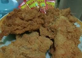 Dimulai dari pemilihan ayam yang baik , trik pemotongan ayam ,proses marinasi ayam ,proses penepungan , penggorengan dan masih. Teknik Rahasia Resep Fried Chicken Renyah Ayam Kentucky Untuk Pemula