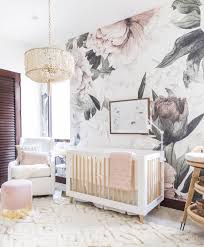 Renkler Panosundaki Pin