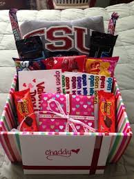 Thoughtful and cute gift basket and box ideas for any holiday including christmas, valentines, graduation, mother's day. Diy Valentines Day Gift Basket 23 Diy Valentines Crafts For Boyfriend Diyall Net Home Of Diy Craft Ideas Inspiration Diy Projects Craft Ideas How To S For