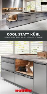 Industrial Style Trifft Holzdekor In 2020 Moderne Kuche Kuchen Planung Kuche